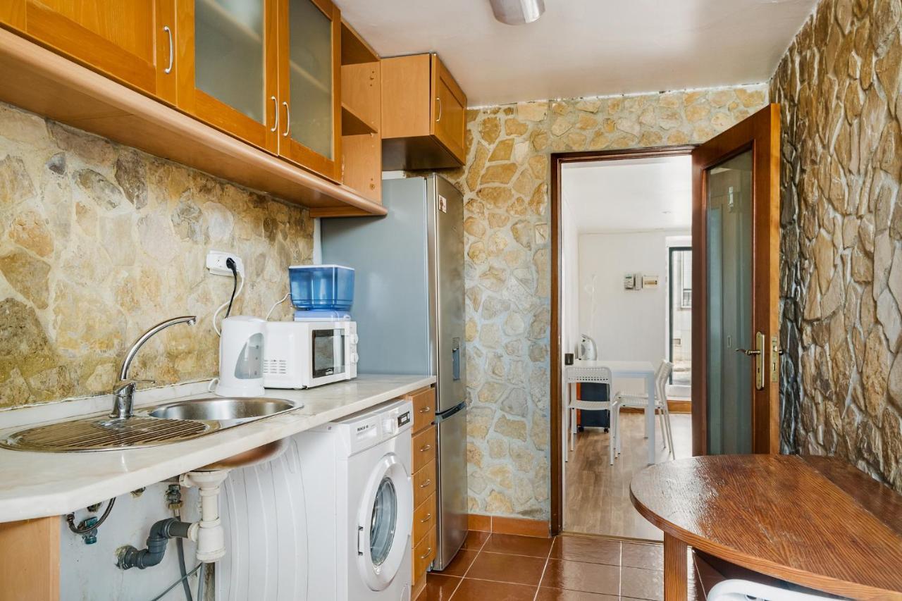 Ferienwohnung Apartamento Com Terraco E Churrasqueira Lisboa Exterior foto