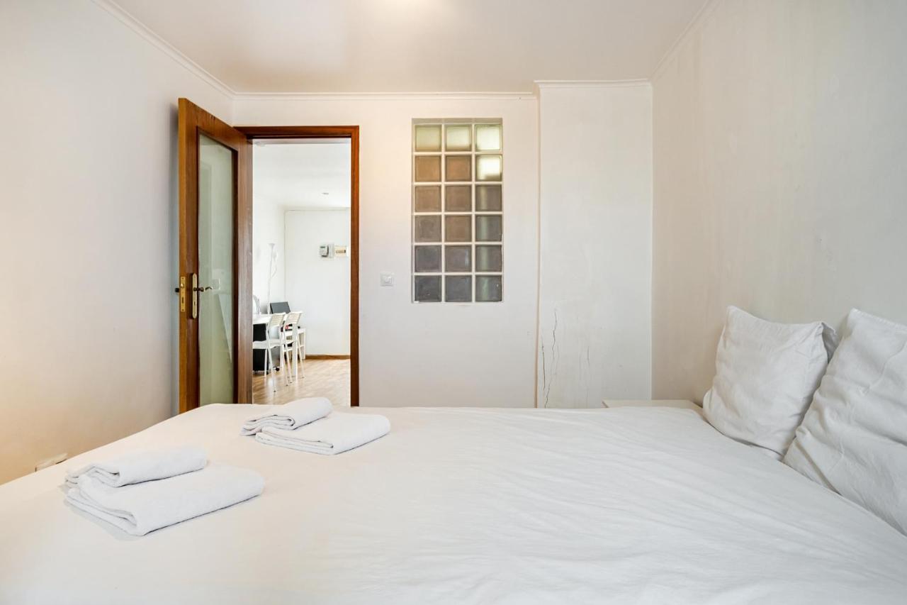 Ferienwohnung Apartamento Com Terraco E Churrasqueira Lisboa Exterior foto